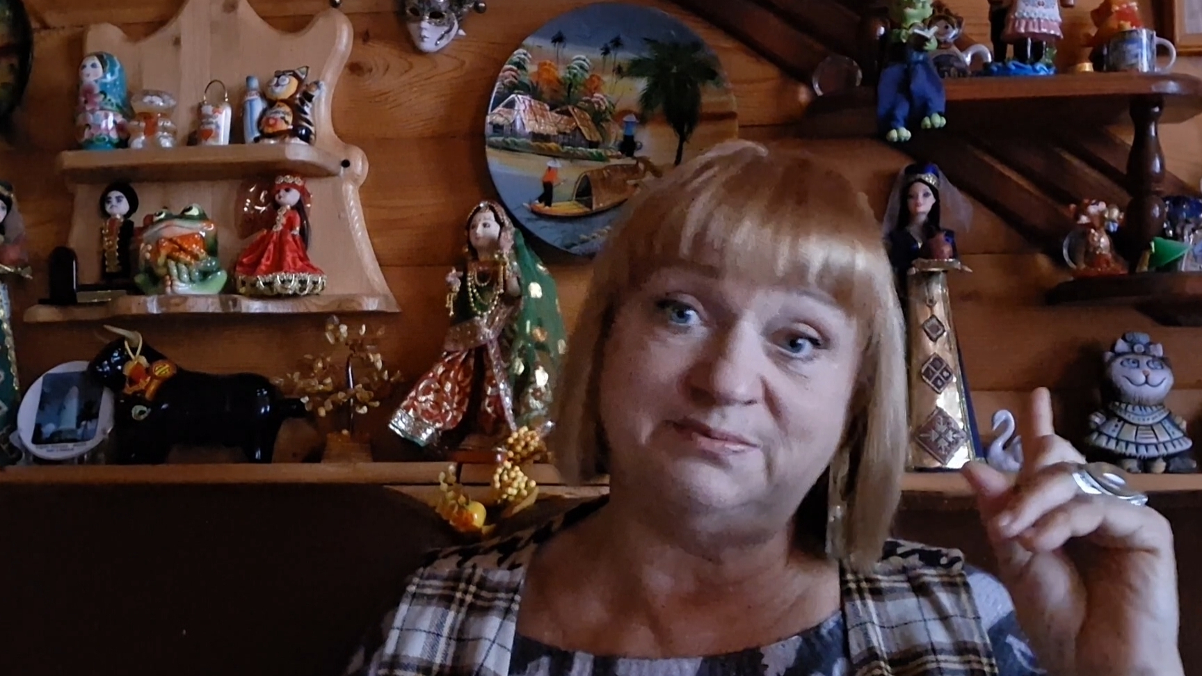 Ага...в Тай в шубе...самое оно/иронические видео/ смотреть онлайн