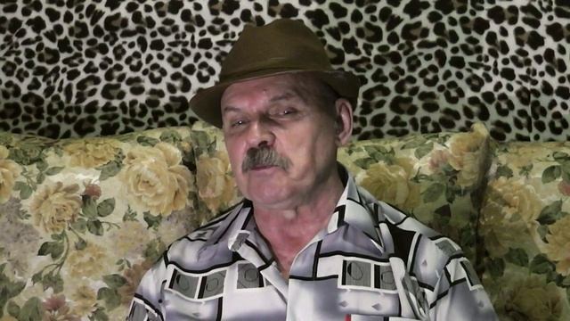 Актер читает песню. Виктор Евграфов. Ленинград - Экспонат смотреть онлайн