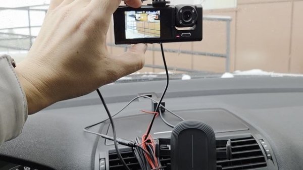 регистратор black box с 3-мя камерами