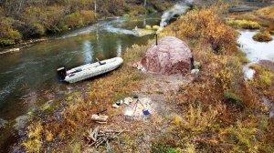 4 ДНЯ В ТАЙГЕ С БАТЕЙ. ЖИВЁМ В ПАЛАТКЕ НА ОСТРОВЕ . ОСЕННИЙ ПРОМЫСЕЛ. ЗАБРАЛИСЬ В ГЛУШЬ. Часть 1