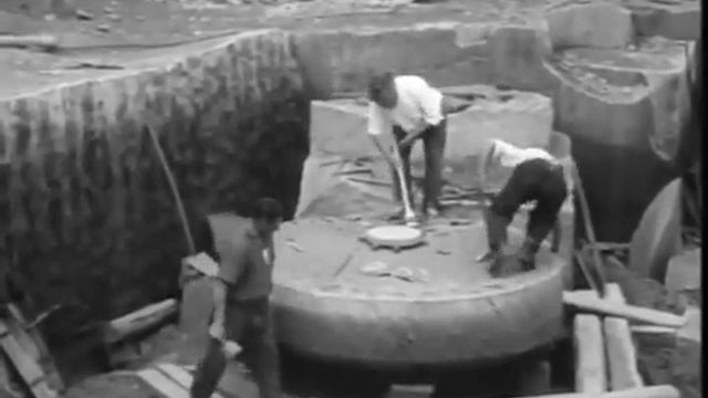 Гигантский точильный камень ручной работы, часть 1. Старая школа смотреть онлайн