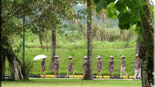 2008 06 Китай Хайнань 1 pers