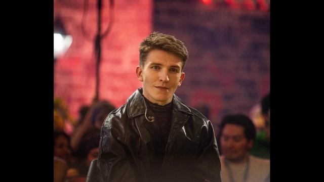 Иван Митчел ( Ewan Mitchell )