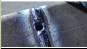 Как быстро заваривать прожоги на тонких металлах.  Метод барабанная палочка.