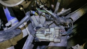 замена датчика температуры ВАЗ Нива Шевроле 2123 замена датчика температуры в термостате не сливаем