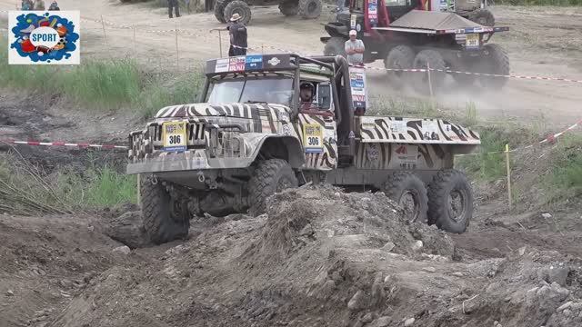 Truck Trial. Внедорожный грузовик ЗИЛ-131 6x6