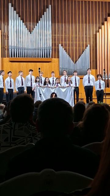 Невероятное звучание хоровых голосов 🌿 #choir #concert #music смотреть онлайн