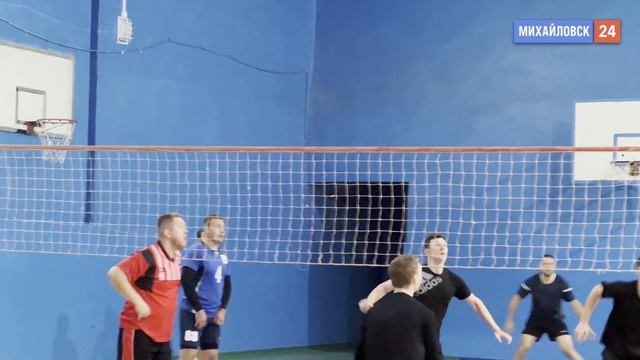 Кубок памяти Мишустина Бориса Ивановича по волейболу в 21-й раз собрал сильнейшие команды Шпаковс