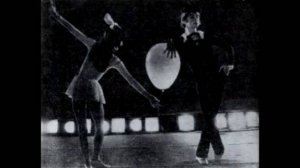 Девушка,хулиган и шарик