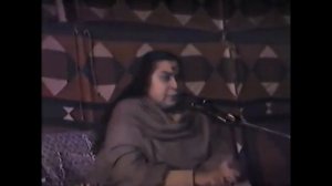 Шри Матаджи о левосторонних людях (тамас гуна)