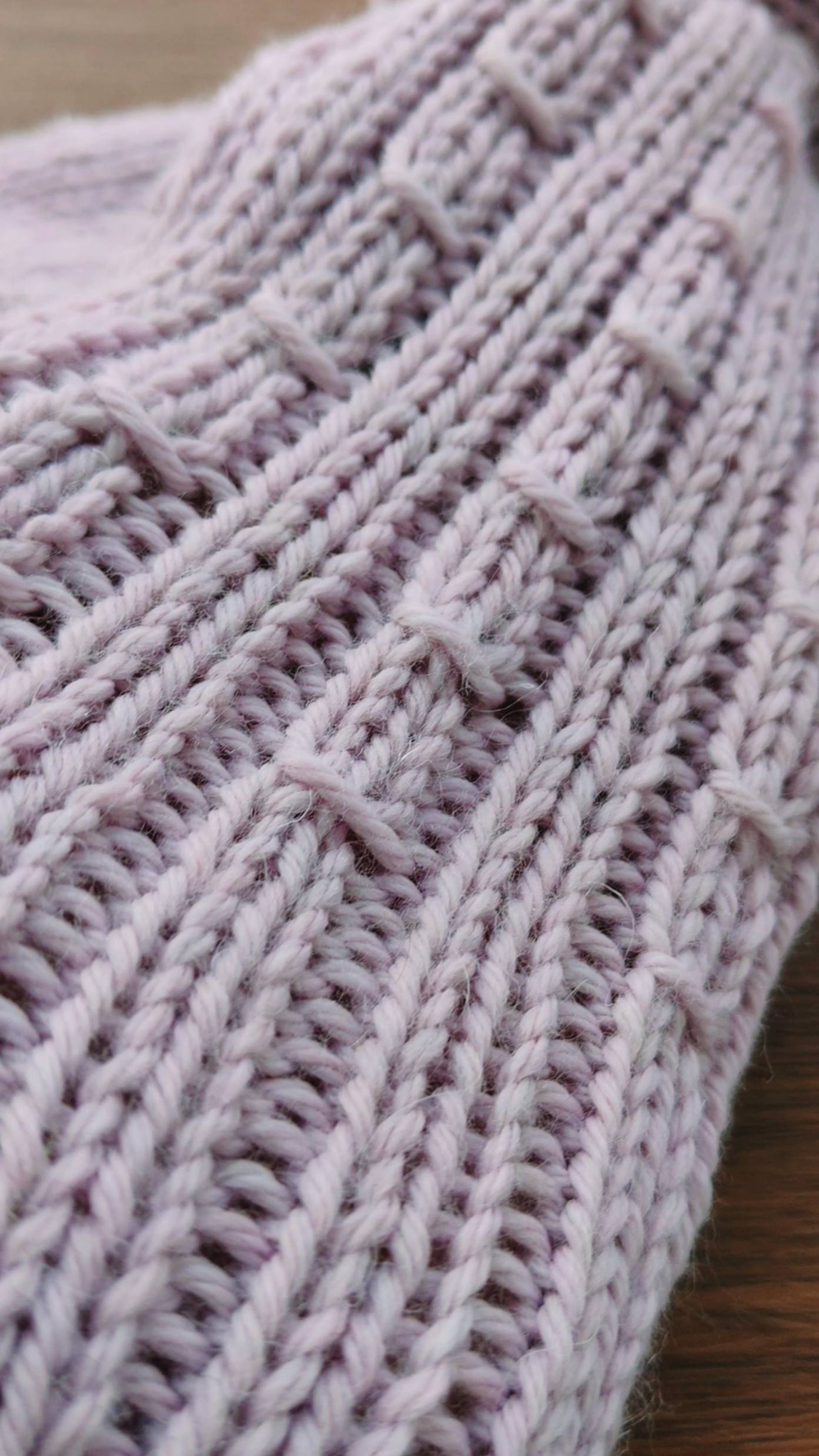 Продолжаю знакомство с носочной пряжей 🧶 смотреть онлайн