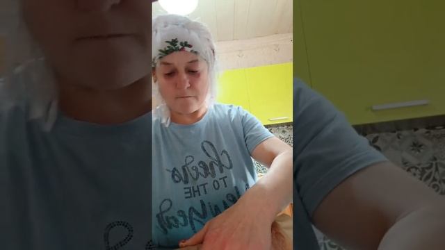 Делаем рулет к чаю😋 смотреть онлайн