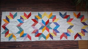 Как сшить лоскутное одеяло используя 120 кусочков треугольника.