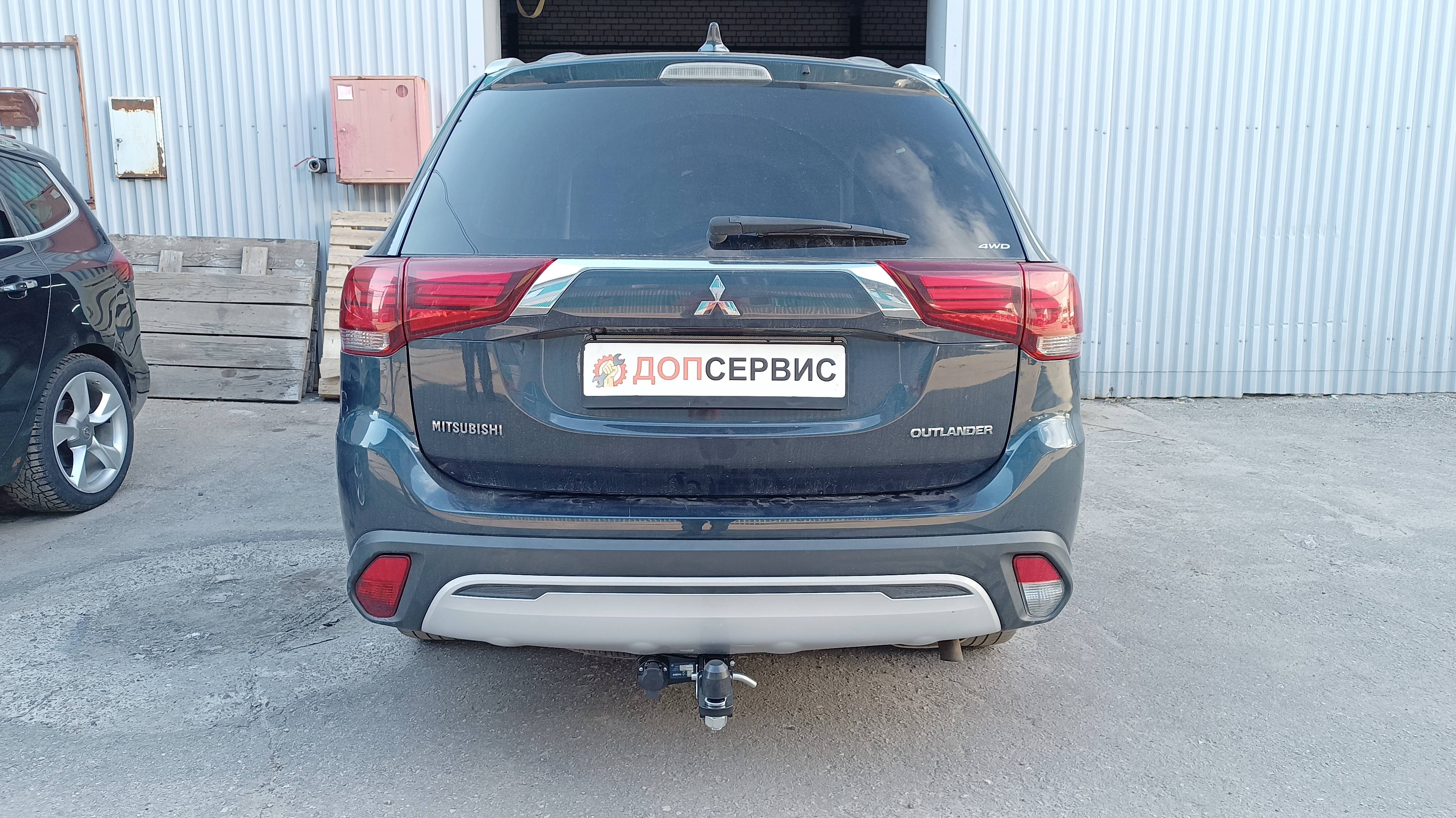 Фаркоп на Mitsubishi Outlander III с 2012 г.в, под квадрат