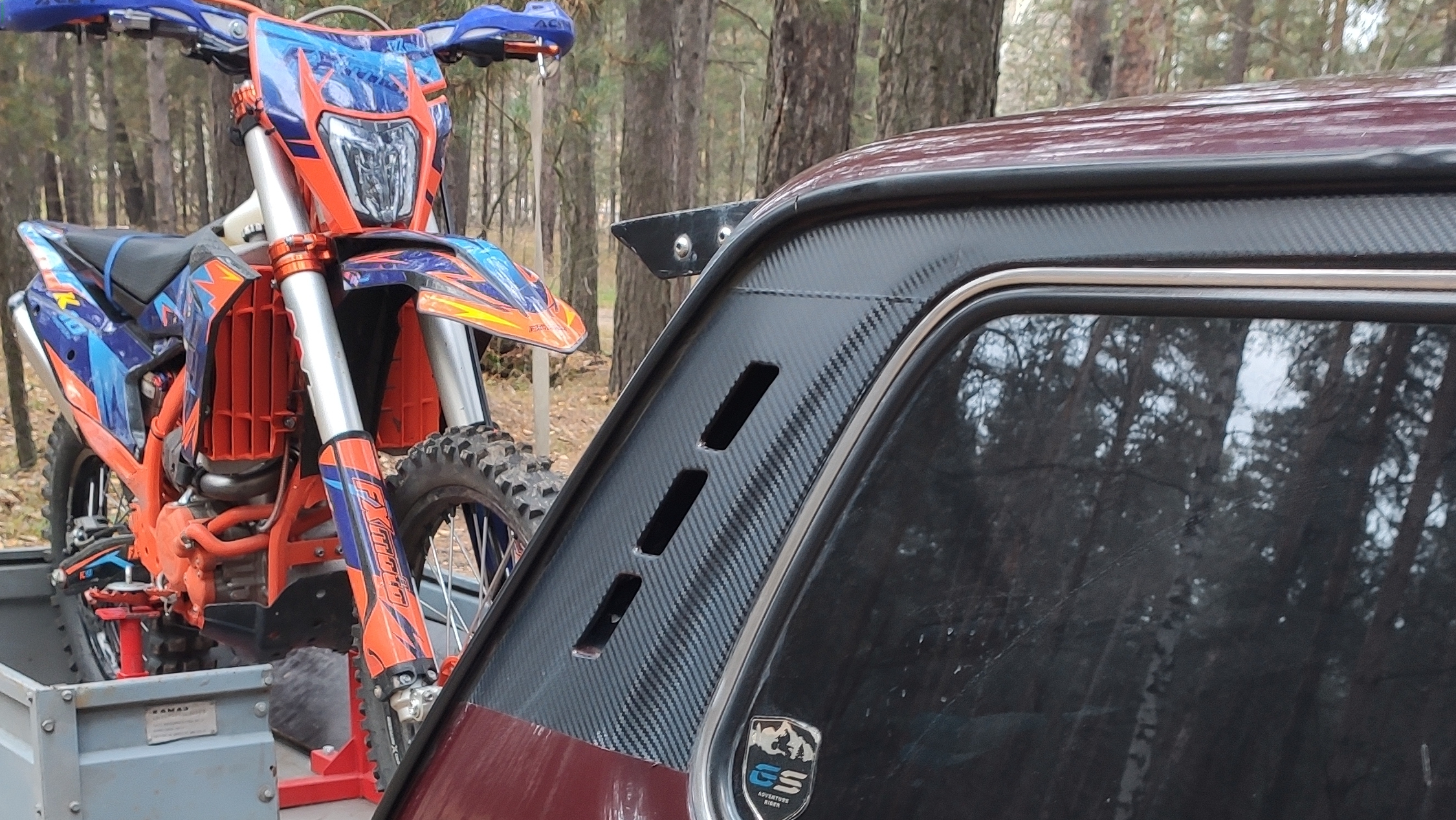 Вот поэтому и тянет в эндуро) смотреть онлайн