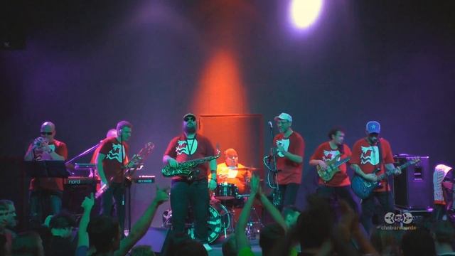 Мамульки бенд - Девчонка-Лягушёнка (live Джао Да, Ярославль) смотреть онлайн