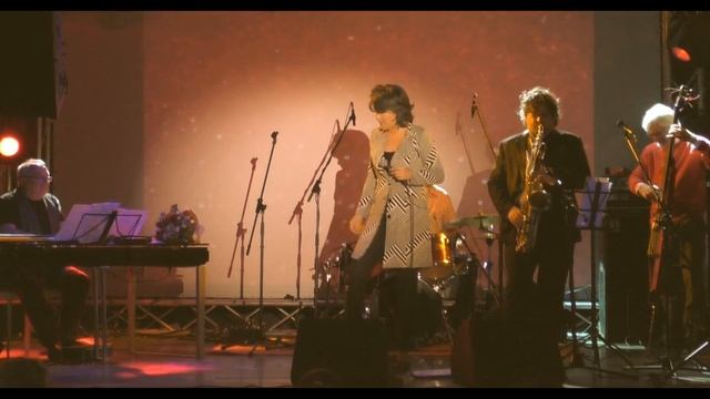 Тамара Хуквотер (Hoekwater) и Майнугин квартет в клубе Горка. смотреть онлайн