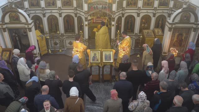 Запись трансляции 26 октября 8:40. Часы. Литургия смотреть онлайн