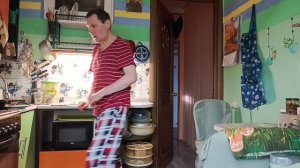 Жизнь после инсульта.Испёк сам блины.