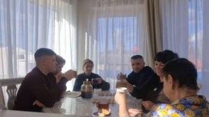 Встречаю гостей. Приехала племянница. Мою теплицу. Копаю и сажаю. Романтический вечер.