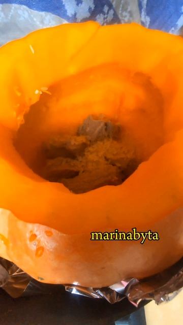 Запечённая тыква с мясом и рисом. #тыква #запекаем #жарим #говядина #рис