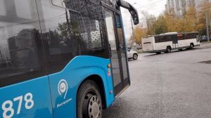 Сломанный автобус Нефаз 5299 борт 192878