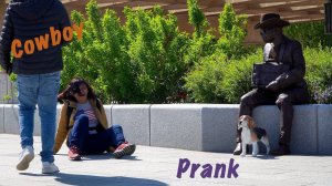 Девушка шарахнулась на землю! (без последствий)