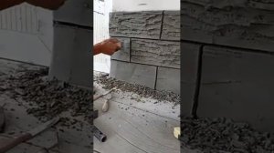 оформление цоколя .декоративная штукатурка работа мастера Улукбека.