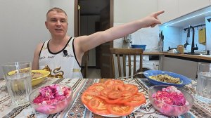 Мукбанг Вован ВЫГНАЛ меня из за стола, что бы есть мясо в ОДИНОЧКУ! ГОРЖУСЬ своими успехами! Ужин