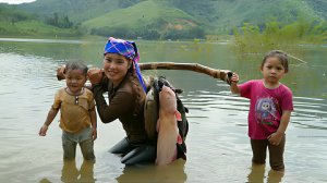 Ловлю рыбу капканами, и заготавливаю для продажи на рынке. Готовлю еду семье. Жизнь во Вьетнаме