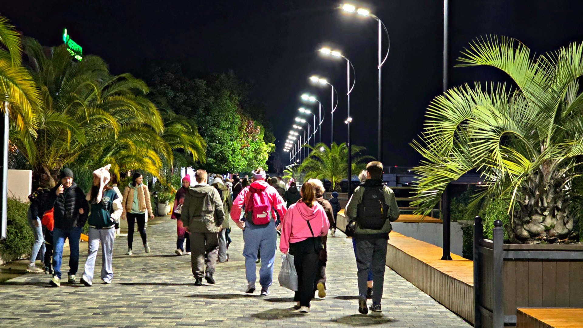 ✅️🌴26 ОКТЯБРЯ В АДЛЕРЕ: +15°ТЕПЛА, ЗАВТРА +22°, НАБЕРЕЖНАЯ АДЛЕРА ВЕЧЕРОМ. ЛУЧШИЕ МЕСТА. АДЛЕР 2025