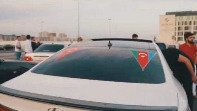 Красивая Азербайджанская песня, onlari hec kim unutmaz смотреть онлайн