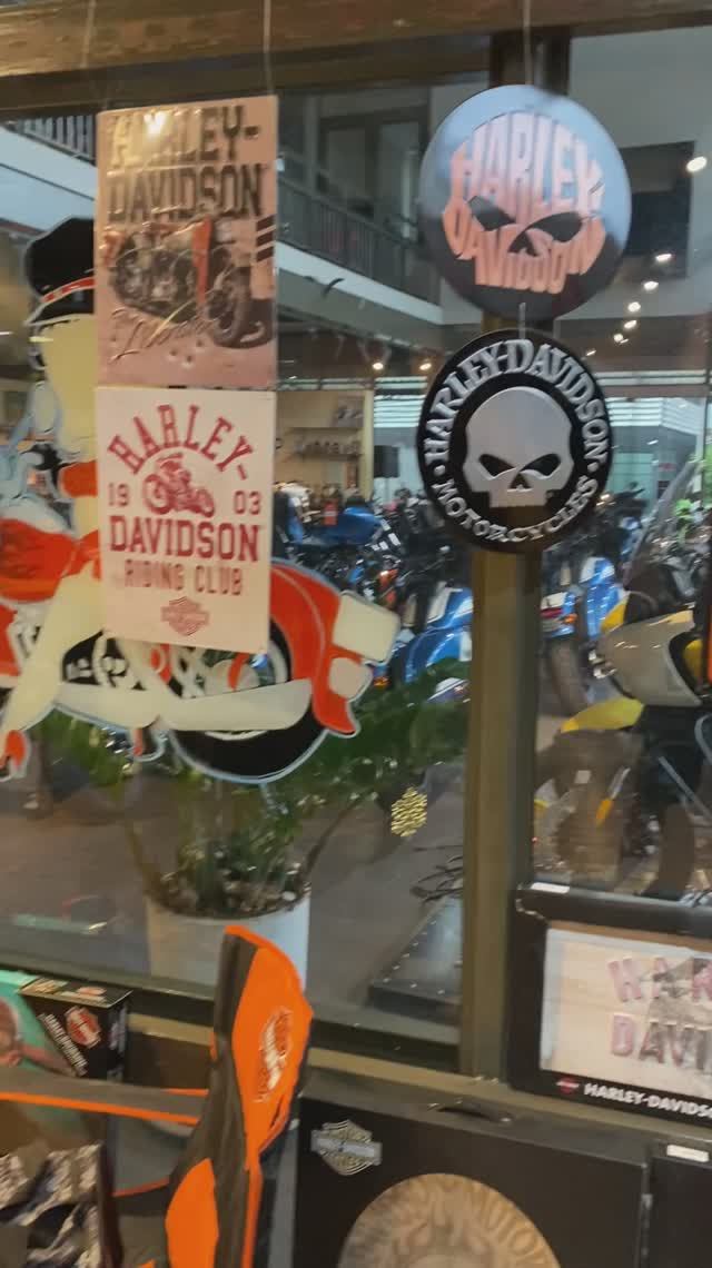 Таиланд. Бангкок. Harley Davidson Bangkok.