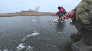 Рыбалка первый лёд . Разведка новых мест.