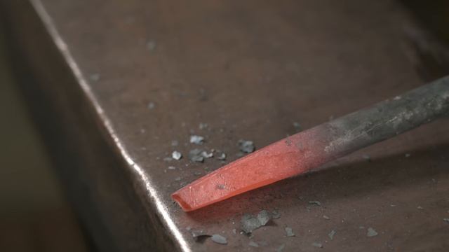 Кузнечное дело, изготовление щипцов смотреть онлайн