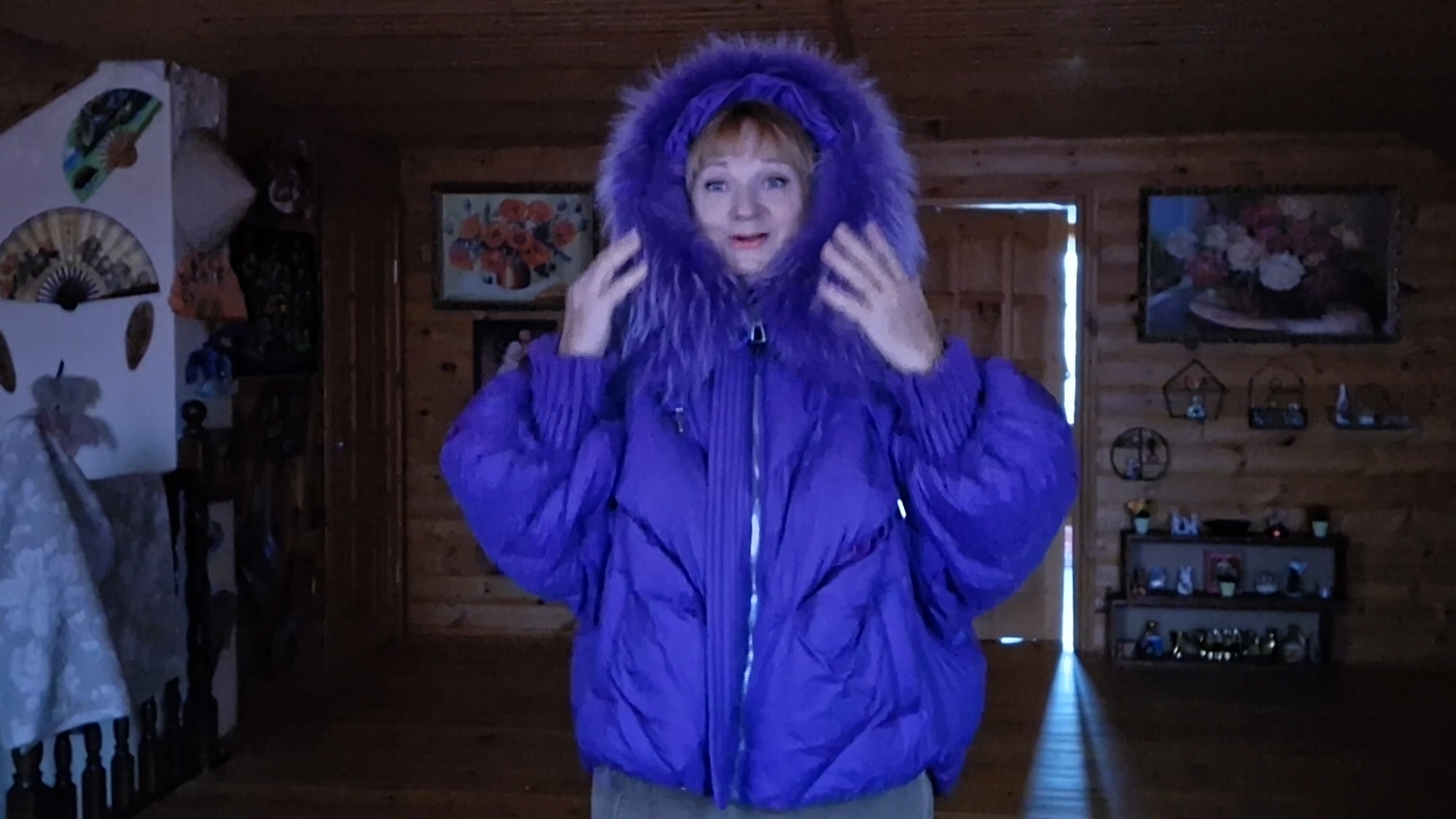 Купила себе новый шикарный пуховик!!!Который давно хотела.... смотреть онлайн