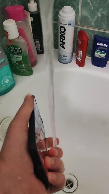 Смартфон Honor X9D проверка водой