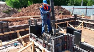 ЗАЛИВКА ЛЕНТОЧНОГО ФУНДАМЕНТА ДЛЯ ДОМА С РУССКОЙ ПЕЧЬЮ