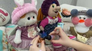 Милана учит Жасмин и Бабу-Ягу краситься косметикой / Семейка Басиков и Мисс Фаина