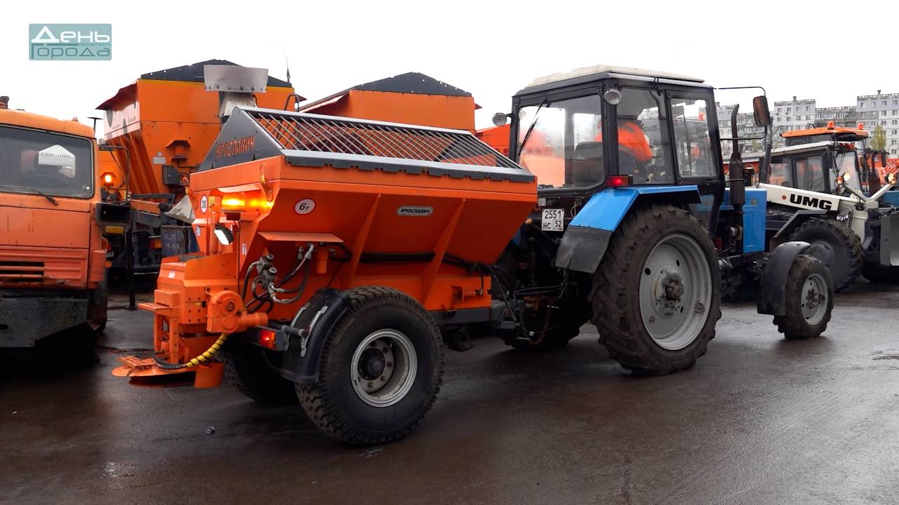 Смотр готовности спецтехники к работе в зимних условиях в Канавинском районе смотреть онлайн