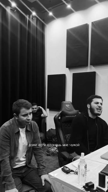 Кажется, Ramil’ ставит лайк новому треку RUBI😁От ваших лайков мы тоже не откажемся, друзья🫶🏽 смотреть онлайн