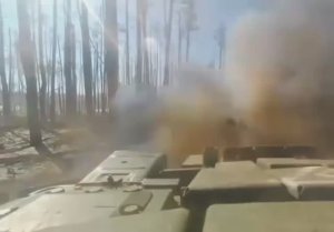 ВСУ обстреляли наш танк из РПГ и были сразу наказаны.