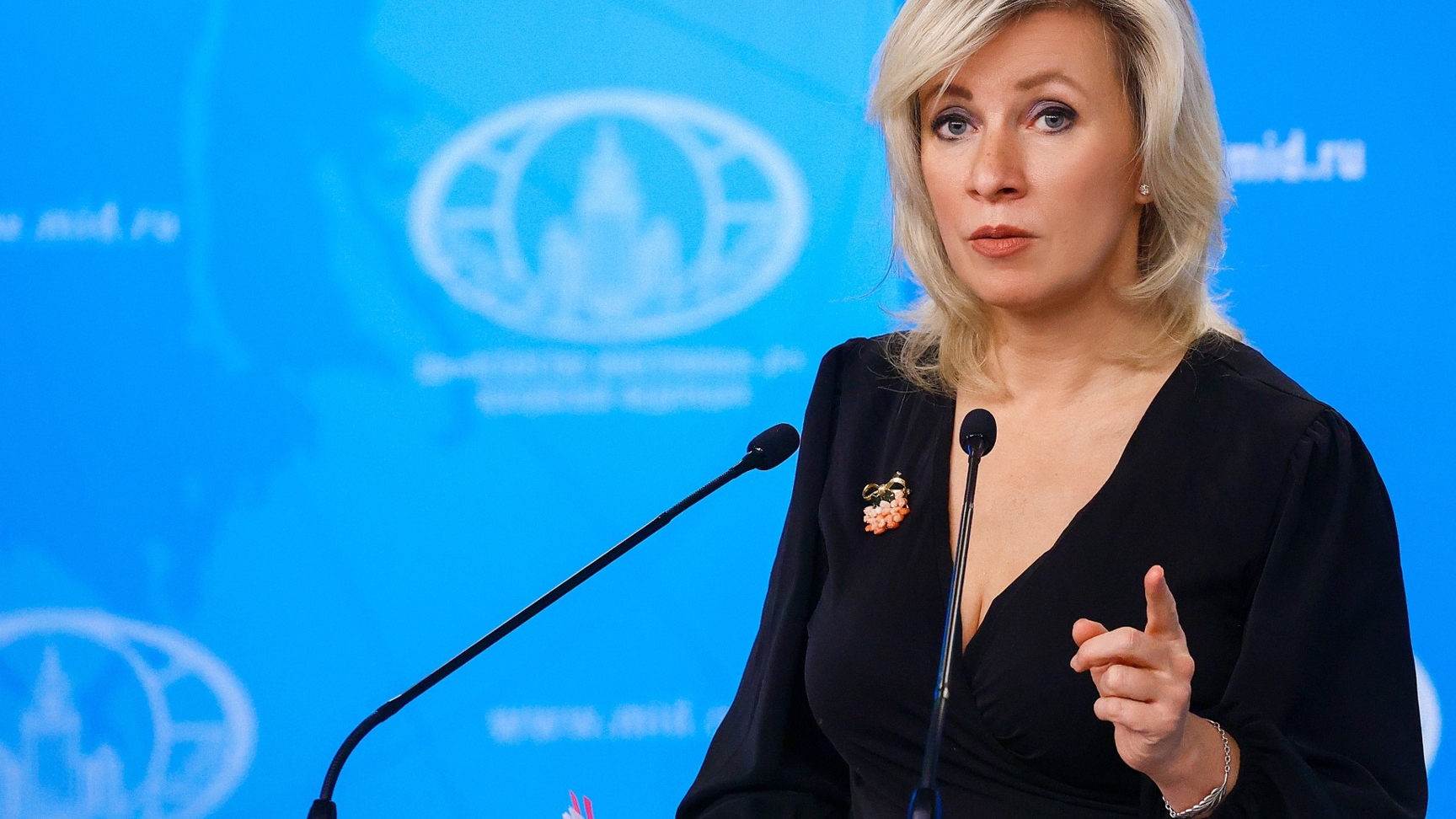 Захарова. Запад выставляет, зло, банальным, пытаясь не дать миру знать правду смотреть онлайн