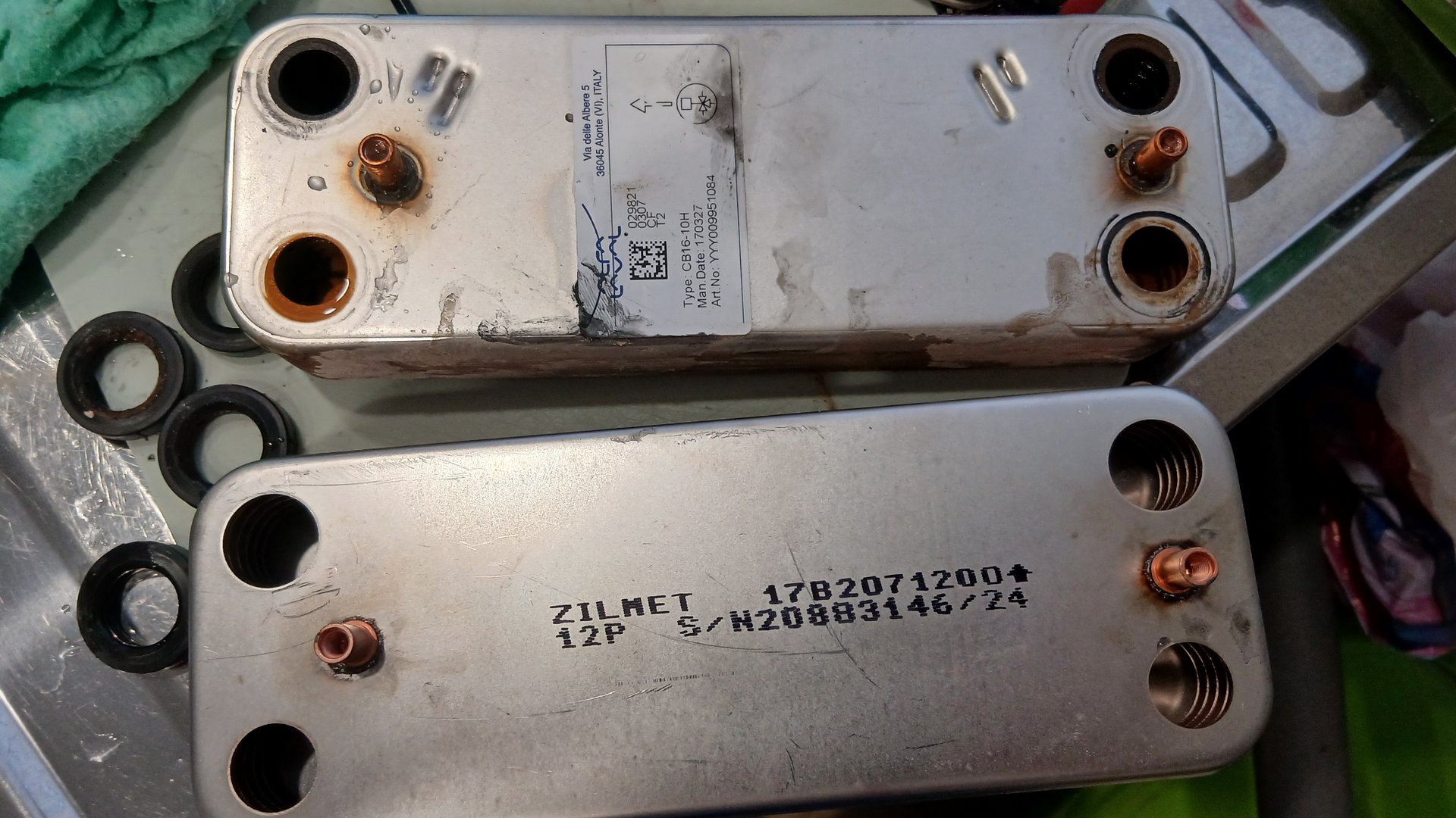 Сравниваем оригинальный вторичный теплообменник котла Baxi и неоригинальный от фирмы Zilmet смотреть онлайн