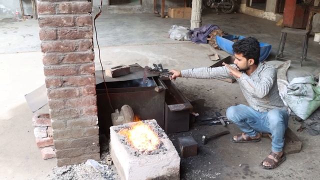 Процесс изготовления охотничьего ножа из углеродистой стали смотреть онлайн