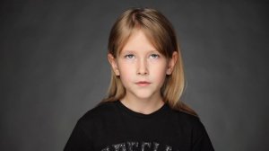 Актерская визитка – Анастасия Алешникова – Агентство молодых актеров ЛАМА