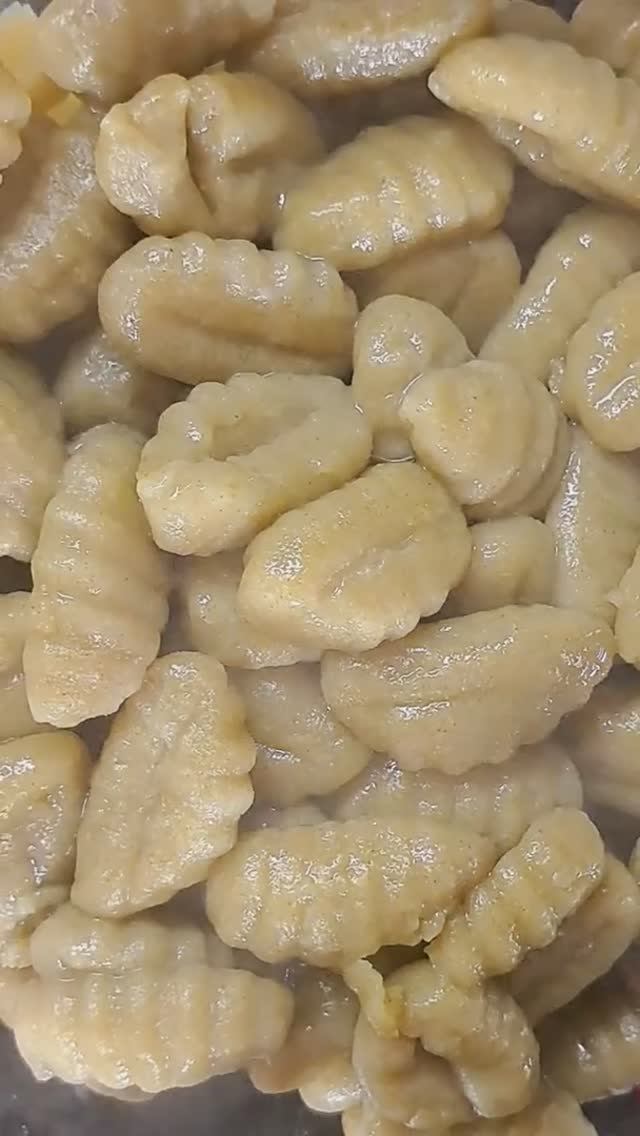 Картофельные ньокки со шпинатом под сливочным соусом!👍👍👍 смотреть онлайн