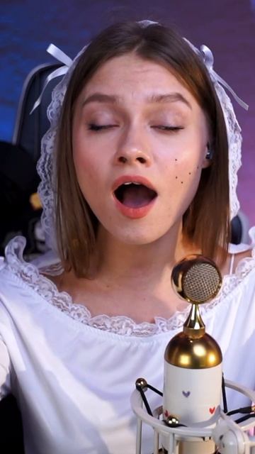 ОБЛАКА, БЕЛОГРИВЫЕ ЛОШАДКИ поёт Саша Квашеная смотреть онлайн