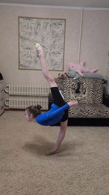 Чем старше мы становимся, тем больше надо трудиться и только любовь к ХГ не даёт опустить руки. смотреть онлайн