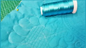 Декоративная стежка лоскутного изделия